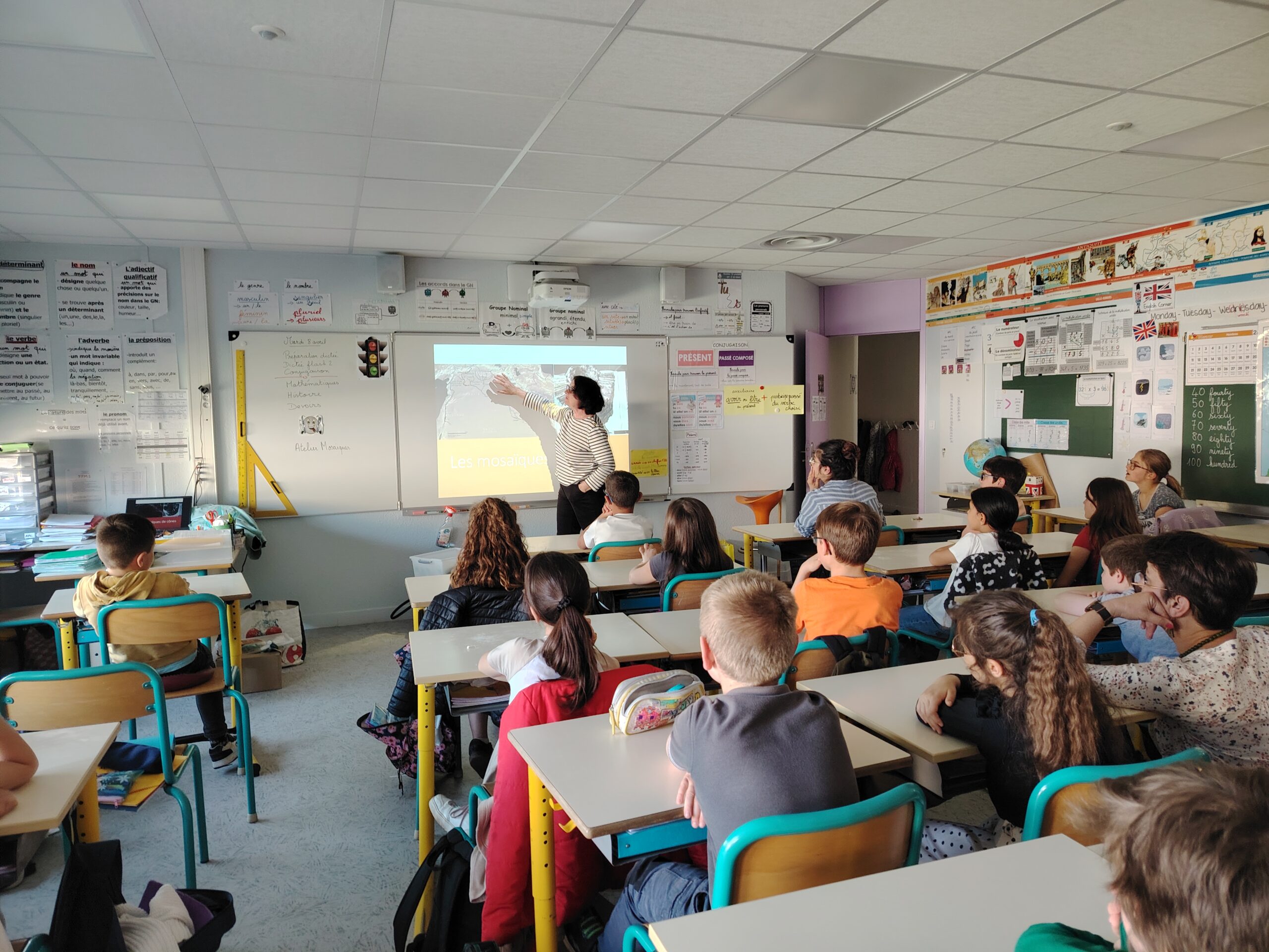 Des mosaïstes en herbe à l’école de Saint Symphorien