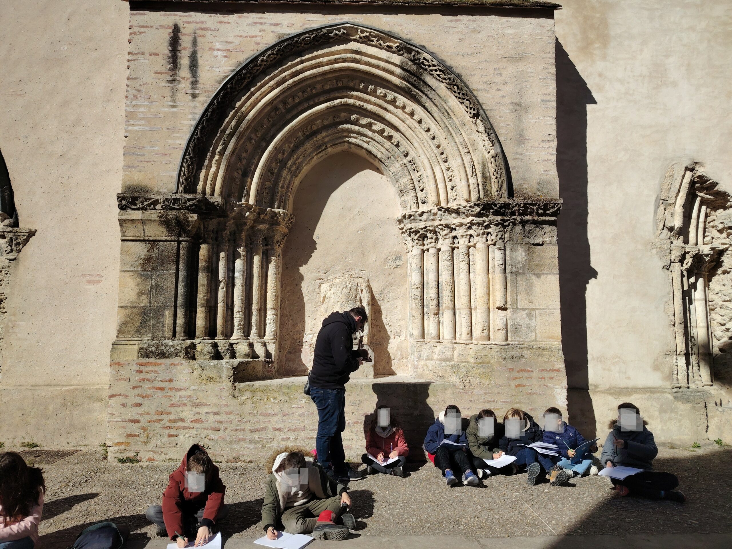 Sur les traces de Leo au prieuré de Cayac